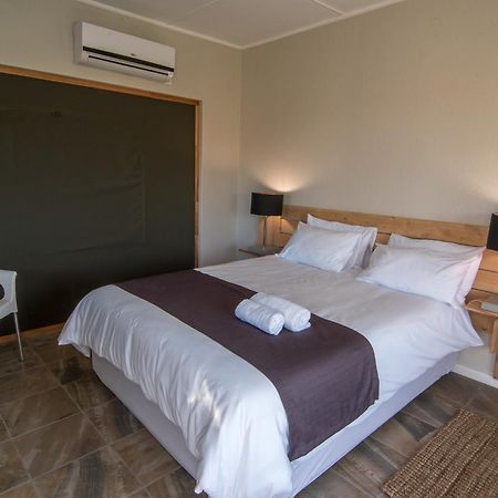 Letsatsi Lodge Vanrhynsdorp Exteriör bild