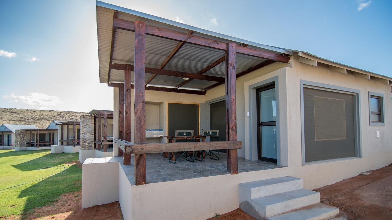 Letsatsi Lodge Vanrhynsdorp Exteriör bild