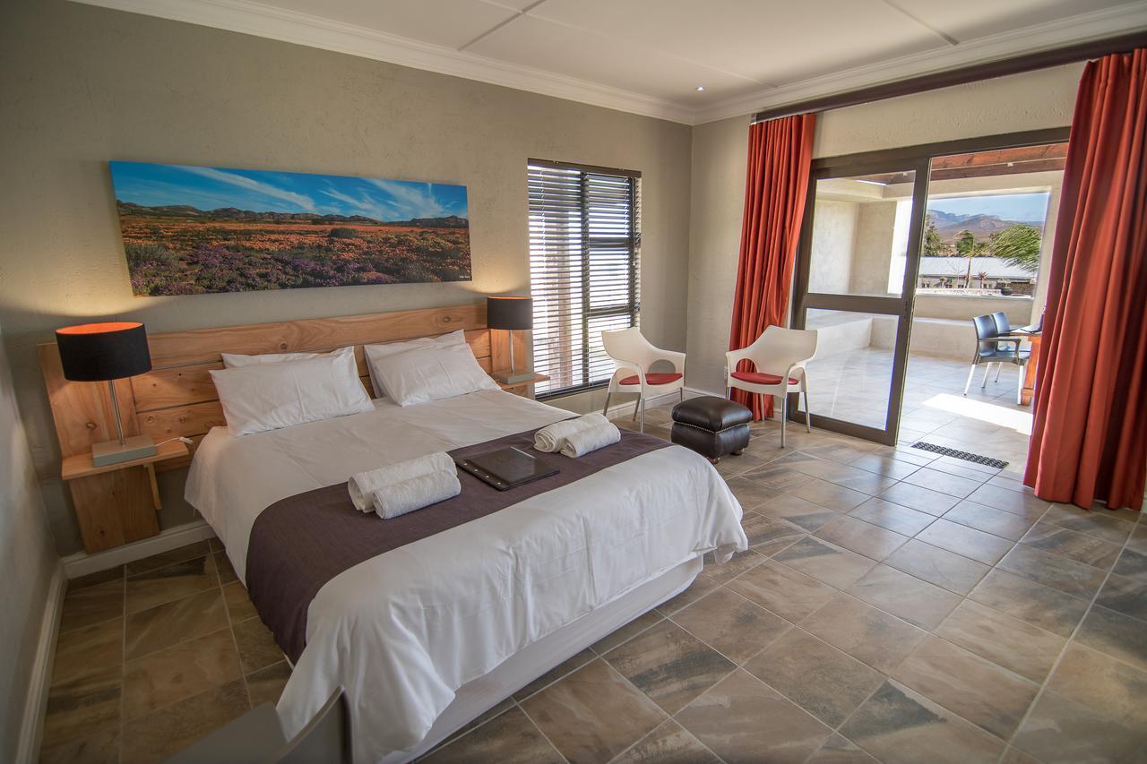 Letsatsi Lodge Vanrhynsdorp Exteriör bild
