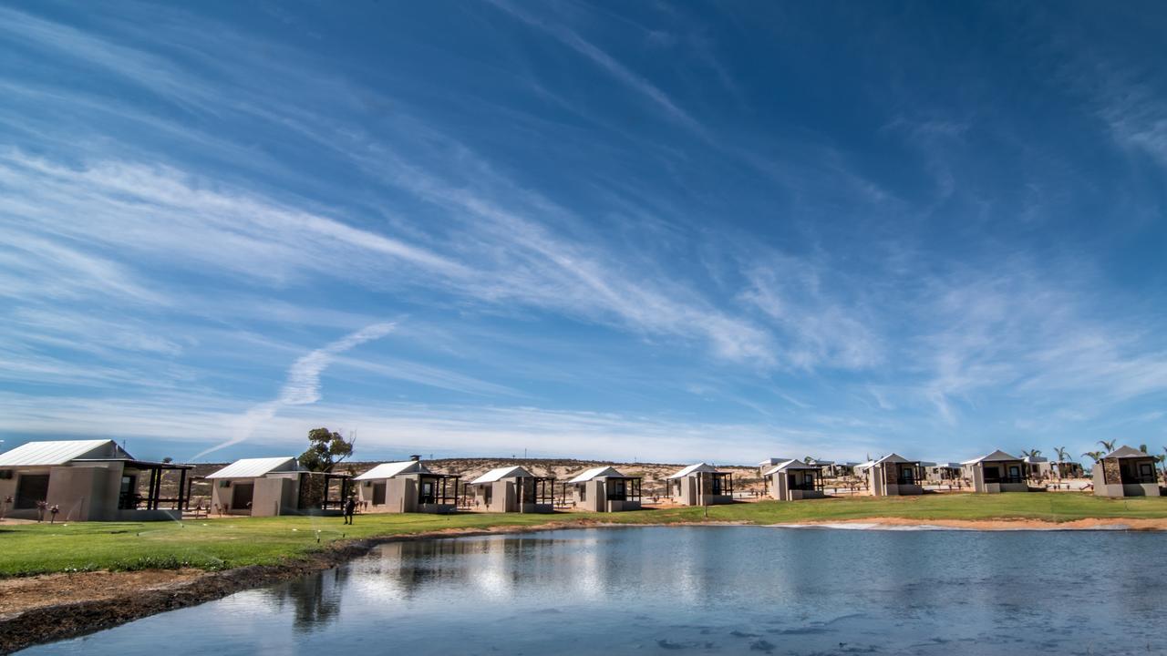 Letsatsi Lodge Vanrhynsdorp Exteriör bild