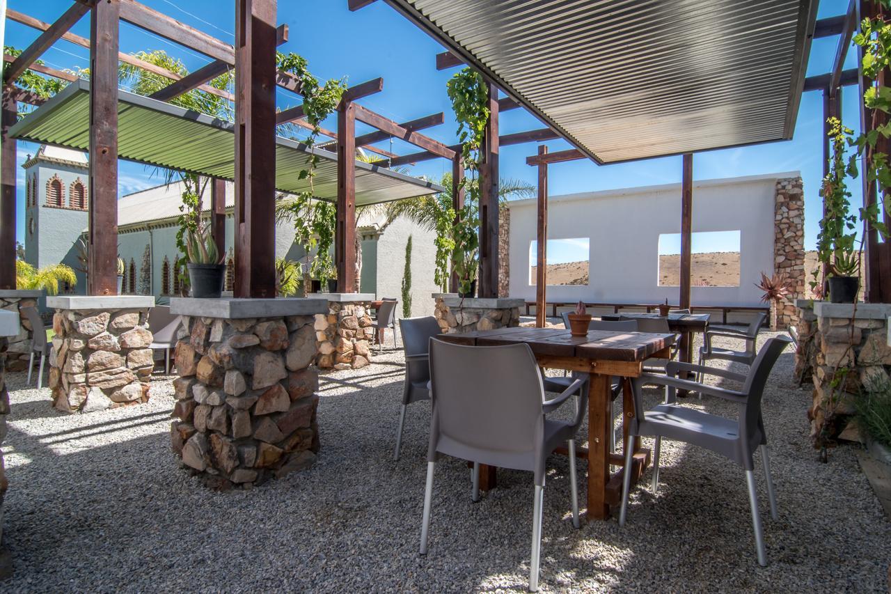 Letsatsi Lodge Vanrhynsdorp Exteriör bild