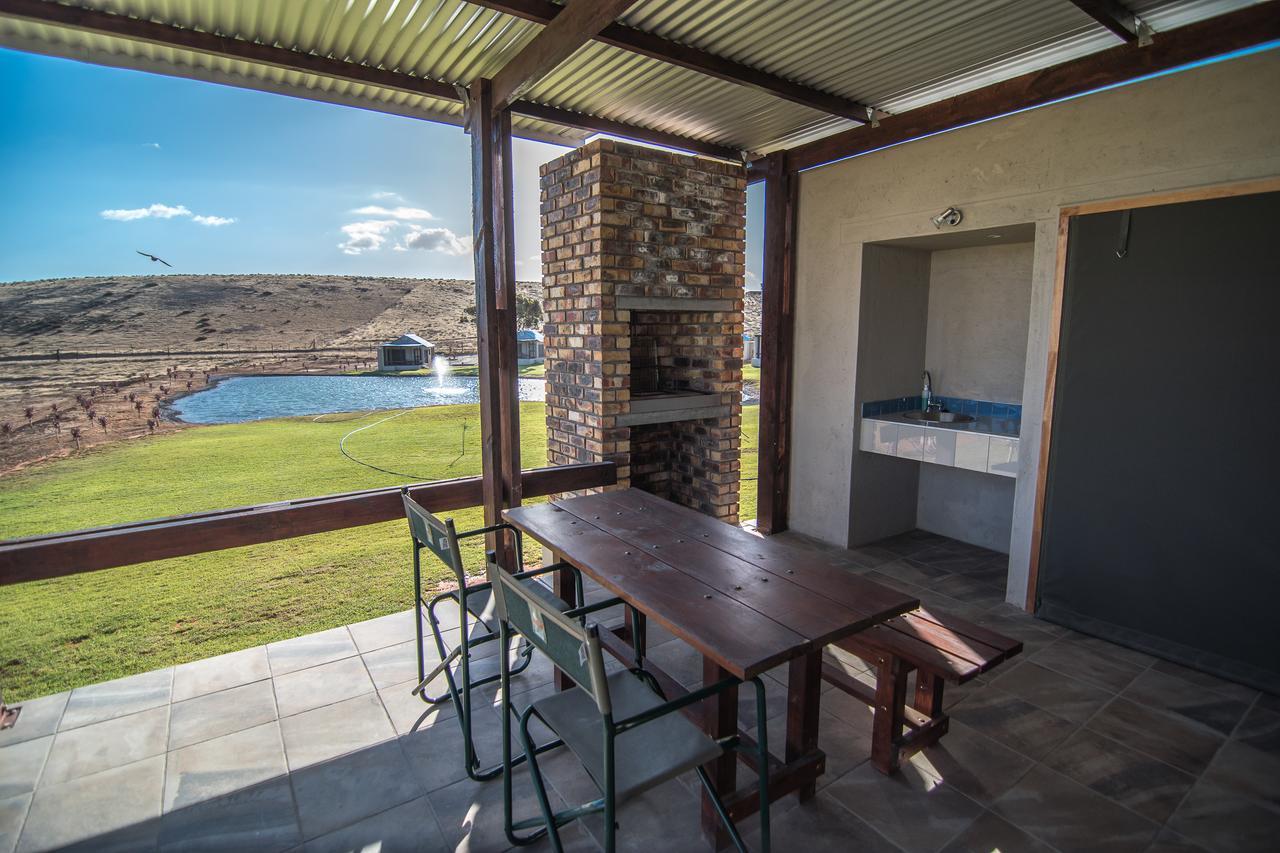 Letsatsi Lodge Vanrhynsdorp Exteriör bild