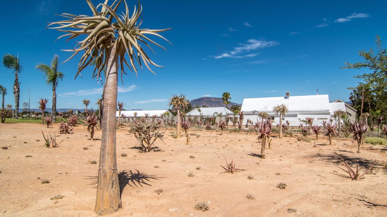 Letsatsi Lodge Vanrhynsdorp Exteriör bild